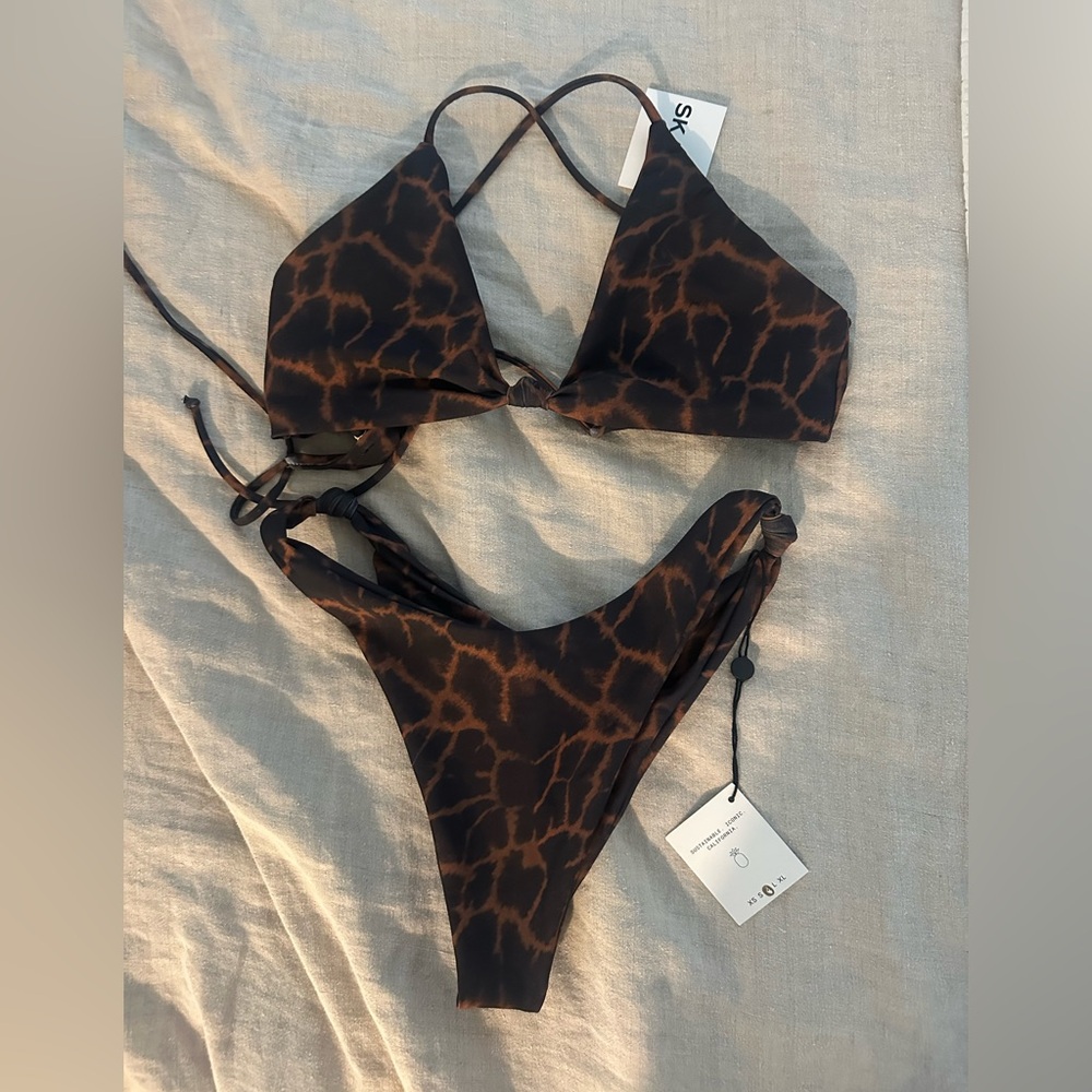 Brand New Skatie bathing suit in Rafa
